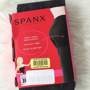 SPANX Accessories - NWT Spanx Dark Grey & Black Python Print Tights SPANX Accessories - NWT Spanx Dark Grey & Black Python Print Tights